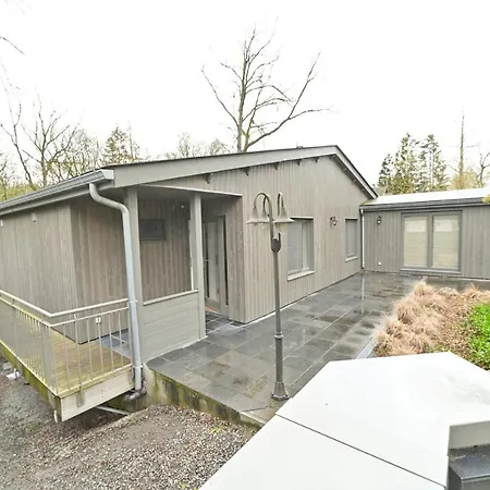 בית נופש Chateau Beychevelle דורבורי